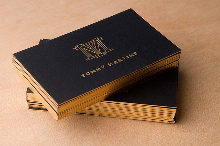 In Nhanh Nhanh hỗ trợ thiết kế card visit miễn phí, giao hàng tận nơi