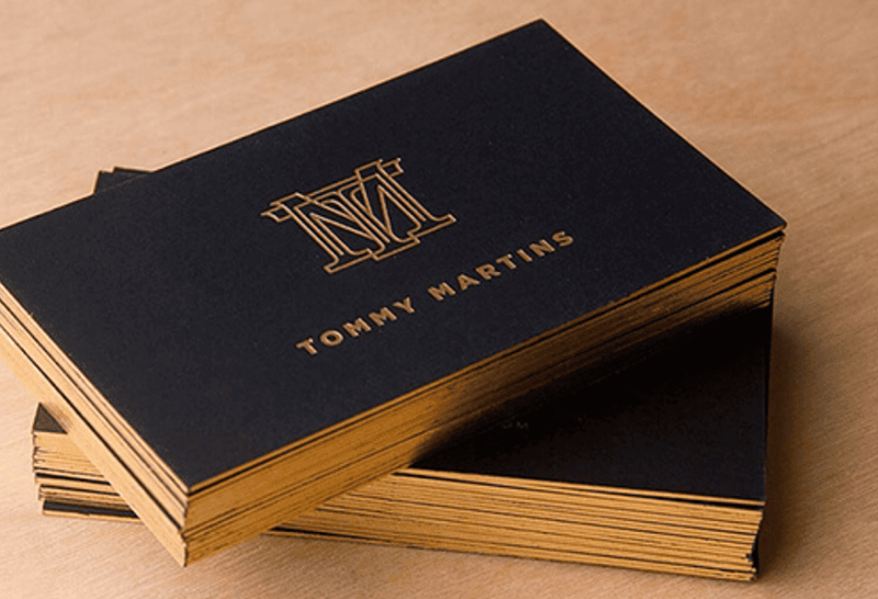 Cán màng sẽ giúp ấn phẩm in ấn tại Quận 6 bền màu hơn.