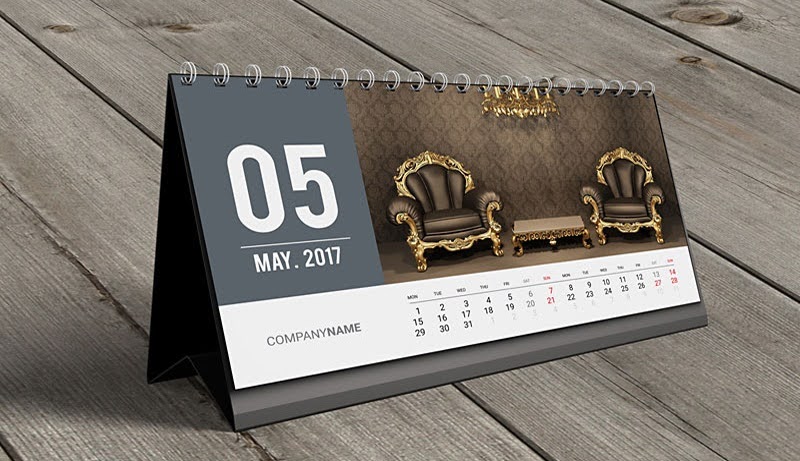 Quà lịch Tết thường đi kèm với một số món đồ nhỏ khác.