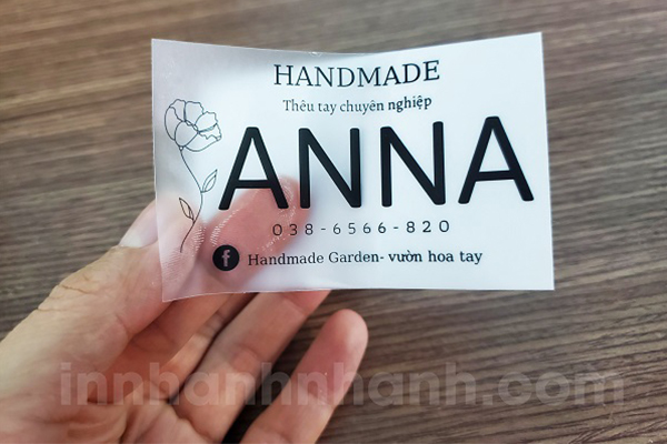 Mẫu in tem nhãn trong suốt số lượng ít