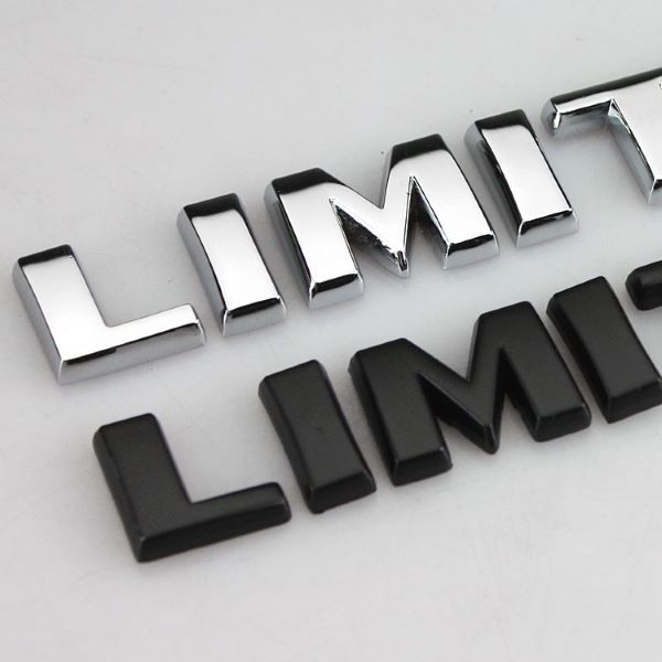 In tem decal 3D nổi bật