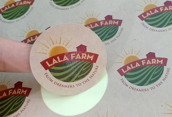 Logo dán góp phần tăng sự uy tín sản phẩm, thương hiệu