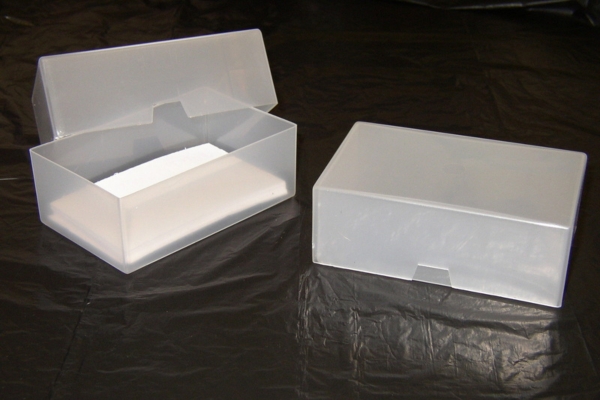 Mẫu hộp card visit bằng nhựa