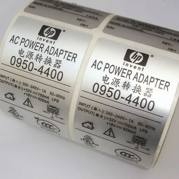 Chất liệu nhựa Polyester mạ kim loại in nhãn dán