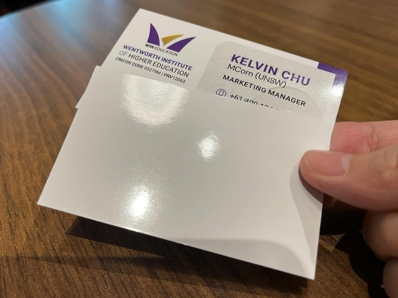 Thiết kế name card cán màng bóng chuyên nghiệp, thân thiện và rõ ràng thông tin