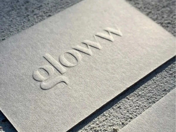 Các chi tiết dập nổi nên được thiết kế dưới dạng vector