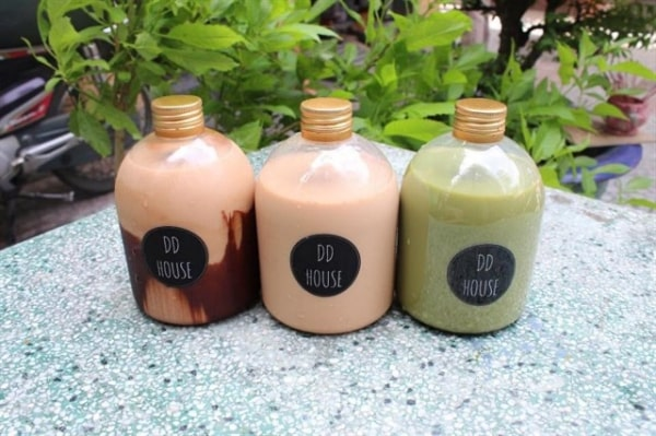 Mẫu logo dán chai nhựa 1