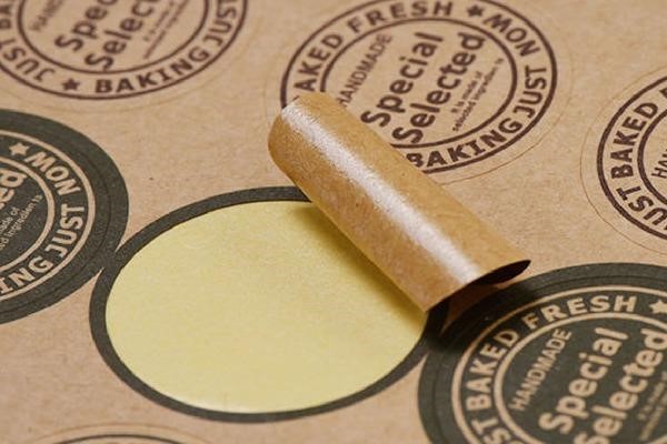 Nên lựa chọn đơn vị in ấn uy tín, đảm bảo tem nhãn thành phẩm đúng với yêu cầu