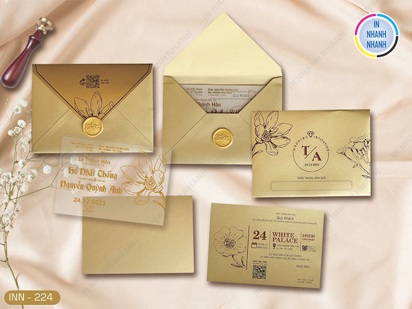 Thiệp cưới kết hợp ánh kim nhũ 