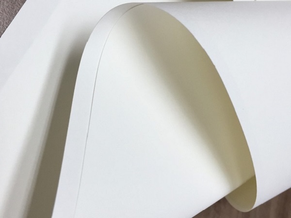 Chất liệu sử dụng trong thiết kế phong bì ngày càng đa dạng