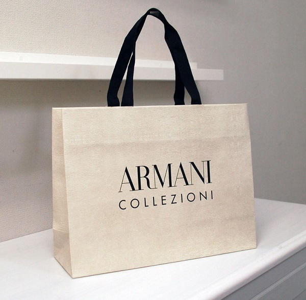 Mẫu túi giấy ép kim in logo sang trọng