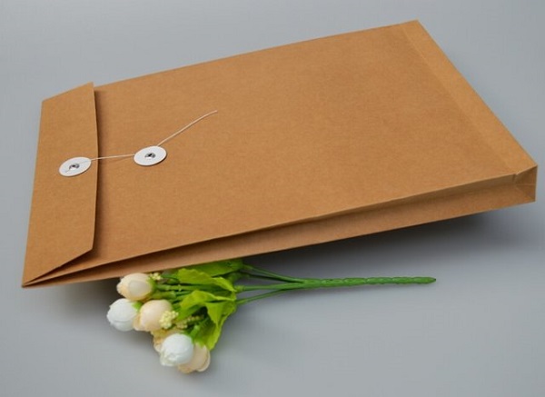 Mẫu phong bì nắp gài được sử dụng cho việc gửi tài liệu quan trọng
