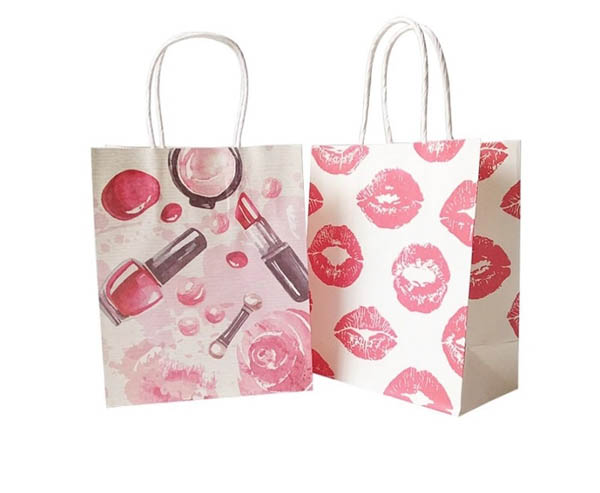 Mẫu túi giấy mỹ phẩm in hình ảnh cây son, bảng phấn, dấu son môi phổ biến