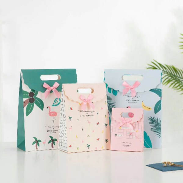 Túi giấy để mỹ phẩm là quà tặng