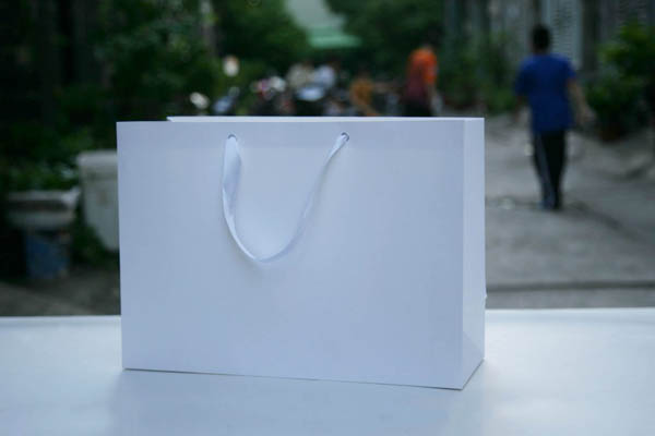 Túi giấy trắng kraft có nhiều định lượng khác nhau