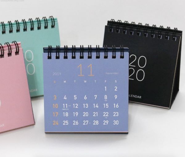 Lịch để bàn nhỏ gọn xinh xắn
