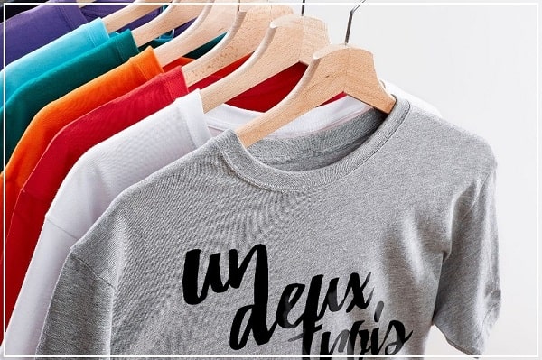 Áo thun được in lụa