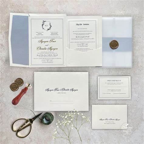 Với kinh nghiệm lâu năm, họ đã có rất nhiều mẫu mã đẹp để các cặp đôi lựa chọn