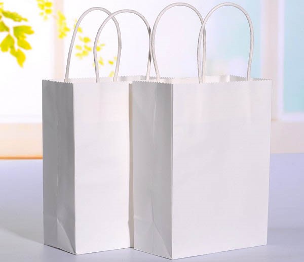 Túi kraft trắng có nhiều điểm nổi bật nên ngày càng được sử dụng thịnh hành