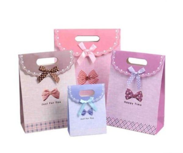 Mẫu túi giấy Ivory miệng gập mang lại cảm giác thanh lịch