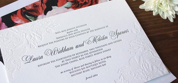 Letterpress chạm đến từng đường nét thanh lịch trên thiệp cưới của bạn