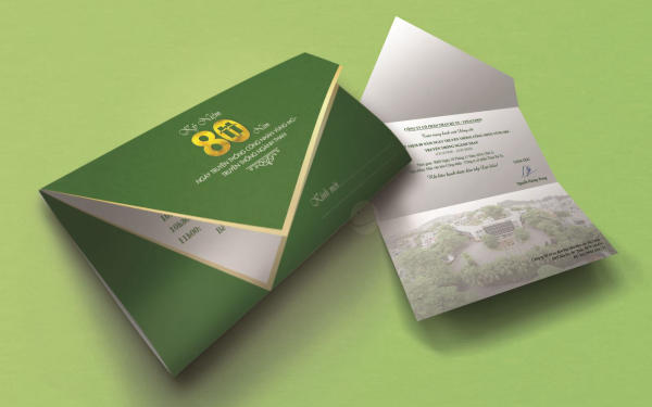 Thiệp mời hội nghị thể hiện được hình ảnh của doanh nghiệp