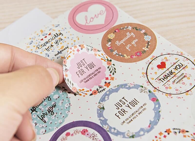 Thành phẩm làm sticker bằng decal đẹp mắt